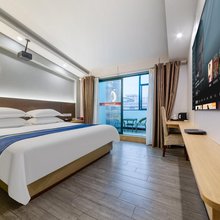 海伦百纳酒店(遂昌龙谷路店)