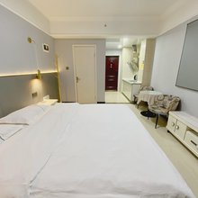 雅乐居轻奢观影民宿(合熙福路分店)