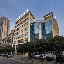 新月牙酒店(眉山东站春熙广场店)