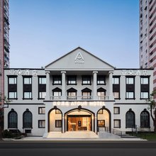上海陆家嘴浦东南路亚朵酒店