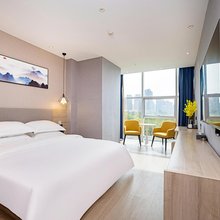 仟莱酒店(郑州航海广场城东南路地铁站店)