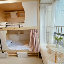 枫林晚青年旅舍(东盟商务区地铁站店)
