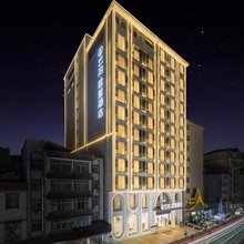 云泊居里酒店(西双版纳景洪告庄西双景星光夜市店)