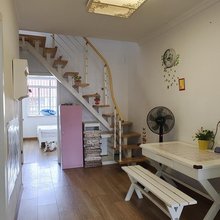 雅伦之屋(玄武湖九华山地铁站店)