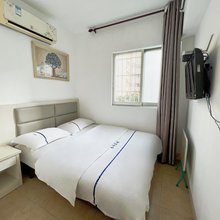 南宁景伟旅馆(青秀区金湖广场地铁站店)