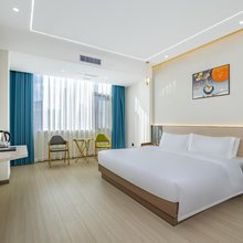 陆良麗笙酒店