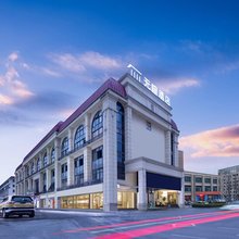 重庆无喧酒店(汽博中心三亚湾地铁站店)