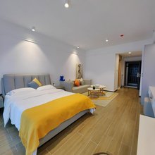 北海长欣假日公寓(北海高铁站和安宁春城店)