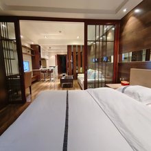 豆丁民宿(张家口七中店)