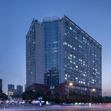 临洲慕橘酒店(长沙五一广场地铁站IFS国金中心店)