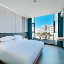 大理瑞景智能酒店(红山路店)