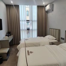 南江芸枫澜庭酒店