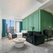 轩梦居影院酒店(长沙理工大学涂家冲地铁站店)