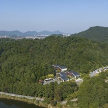 照见文化民宿(临安青山湖景区店)