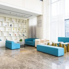 浠岸酒店(南昌昌东大道轻纺城店)