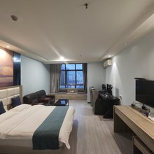 宝隆商务酒店(宝鸡火车站店)