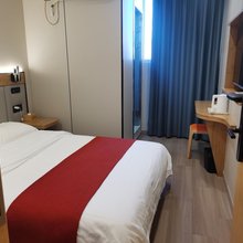 上海丞歆酒店(广兰路地铁站店)