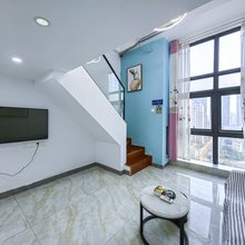 香山湖旅居民宿(珠海奥园广场明珠站店)