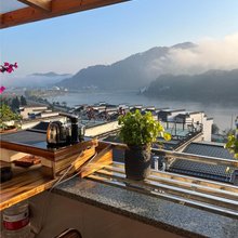 泊湾山舍民宿(新安江山水画廊风景区店)