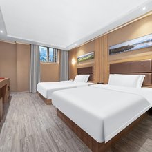 东坪酒店(遵义医科大学附属医院店)