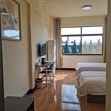 海栗子公寓酒店(烟台南站店)