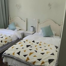 贡嘎蕊熙客栈(榆磨路店)
