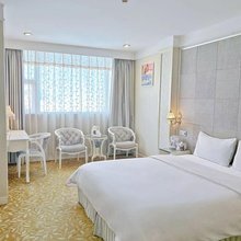 依顿新豪酒店(新世纪广场店)
