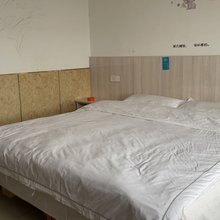 泗洪裕隆宾馆(圣马可购物广场店)