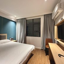 清沐酒店(南京三牌楼大街虹桥地铁站店)