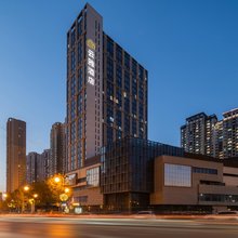 云雅酒店(西安大雁塔大唐不夜城店)