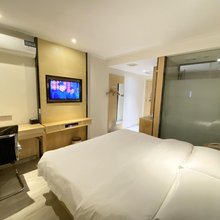 星波时尚酒店(靖西财富广场店)