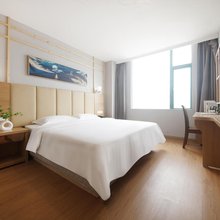 云厦酒店(广州白云东平地铁站店)