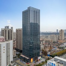 易景年华酒店(武汉市江汉路武胜路地铁站店)