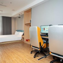 斗鱼电竞酒店(张家港沙洲中路步行街店)