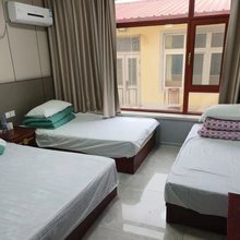 军岩旅店