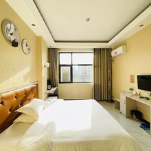 榕江乐榕商务宾馆(村超足球场店)