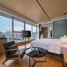 SFEEL设计师酒店(自贡华商国际城店)