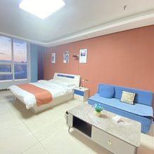 云居公寓(太原昌盛街万达店)