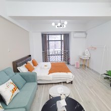 拾光民宿(一品天下地铁站店)