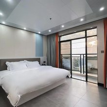 万尾金滩富春居酒店