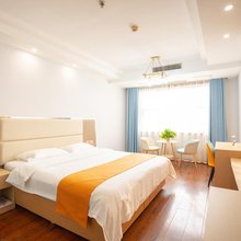 广元七福酒店(高铁站图腾广场店)