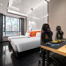 平头哥电竞酒店(天津五大道佟楼地铁站店)