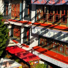 拉萨邦达仓古建酒店(大昭寺八廓街店)