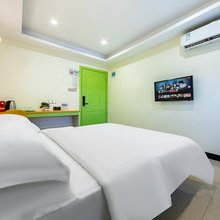 悦青年公寓(深圳茜坑店)