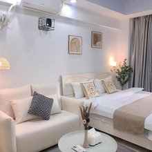 佛山星恒国际公寓(绿岛湖地铁站店)