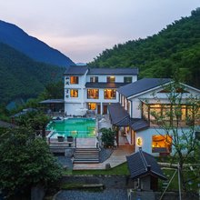 山涧·云舒|山野溯溪·亲宠·泳池·亲子美宿