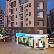 楚雄彝海公园星空酒店