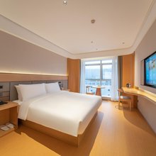重庆文柏酒店公寓(两江幸福广场光电园店)