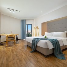 简滋酒店(湘潭步步高广场店)