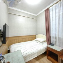 上海九宇旅店